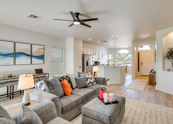 W/ Heated Pool & Putting Green! * Avondale